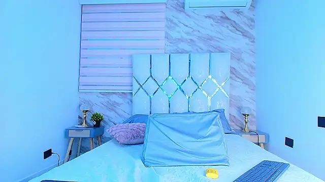 collet 1 online show from February 2026 12:10:02 PM