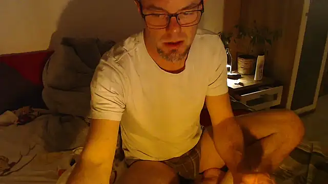 EdelHolz91 online show from February 2026 04:14:01 PM