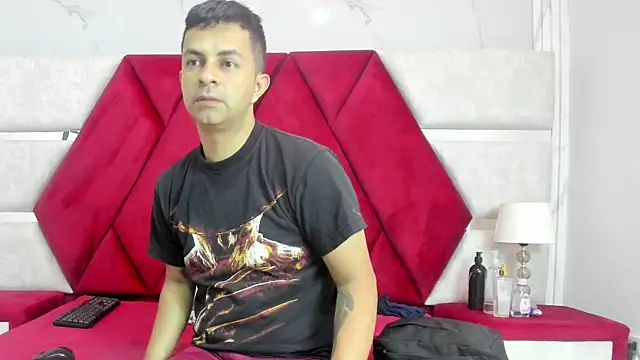 Kity spiderr online show from April 2026 12:30:02 PM