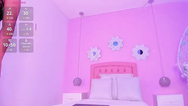 Snapshot of CannelaSmith chatting on December 2025 11:30:02 AM CannelaSmith online show from December 2025 11:30:02 AM