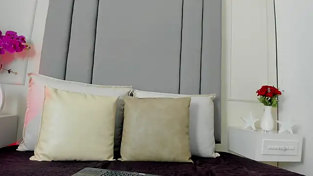 CannelaSmith online show from July 2026 01:59:01 PM
