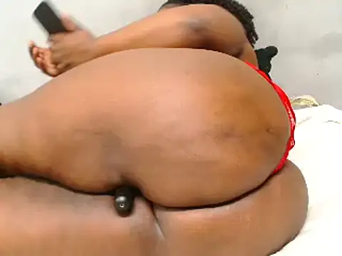 ROYALASS25 online show from March 2025 08:21:01 PM