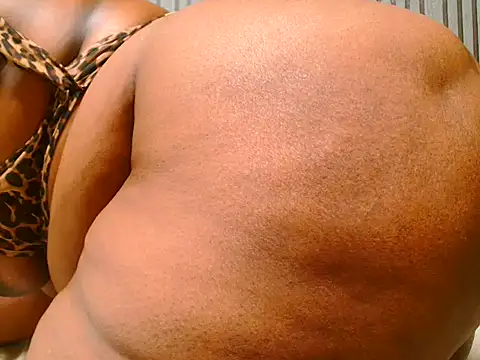 ROYALASS25 online show from January 2026 07:07:02 PM