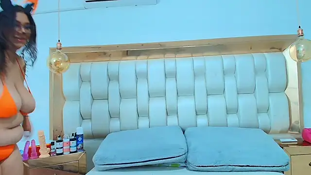 TiffantyAndStacy online show from October 2025 07:44:02 PM