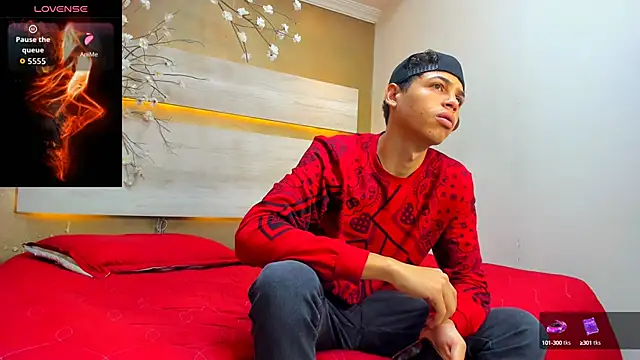 Snapshot of Mycandyfor_You chatting on October 2025 09:43:02 PM Mycandyfor You online show from October 2025 09:43:02 PM