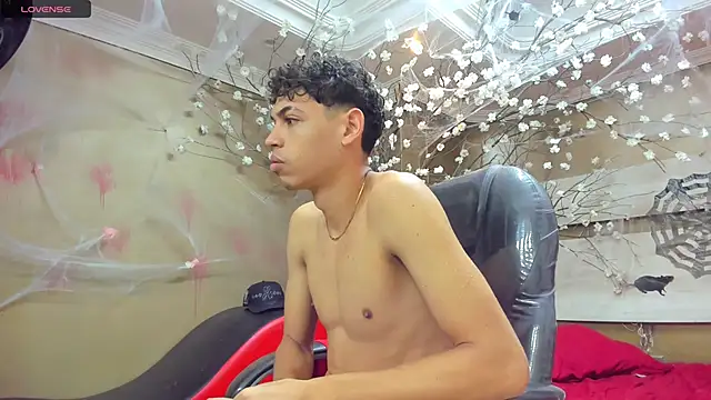 Snapshot of Mycandyfor_You chatting on October 2025 07:02:02 PM Mycandyfor You online show from October 2025 07:02:02 PM