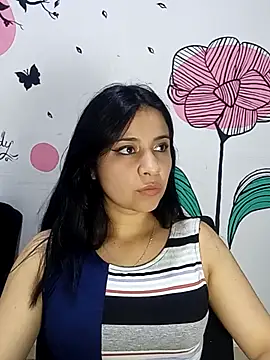 ValerieLove  online show from September 2025 07:18:02 PM