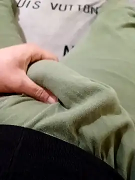 anis3g4 online show from February 2026 07:32:02 PM