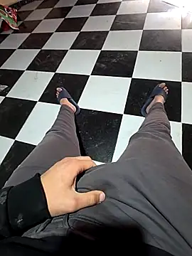 anis3g4 online show from April 2026 11:02:02 AM