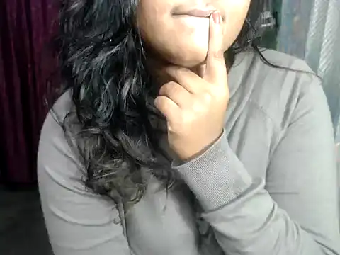 DearKimmi online show from January 2025 05:53:01 PM