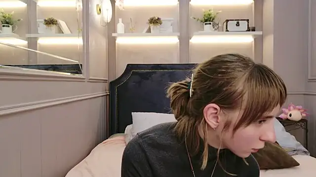 Beverly Gomes online show from October 2025 10:34:02 AM