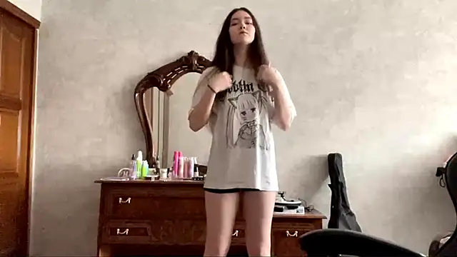 Pikmigirl18 online show from October 2025 09:30:02 AM