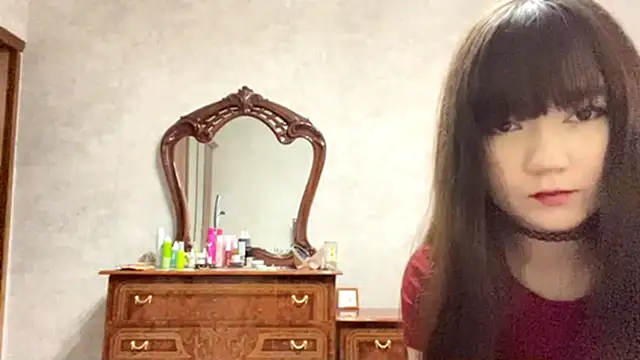 Pikmigirl18 online show from October 2025 11:00:01 AM