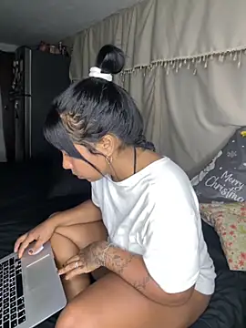 NoirandLia online show from September 2025 03:06:02 AM