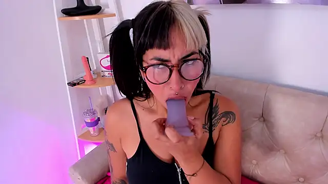 Rumi 666 online show from October 2025 11:42:01 AM