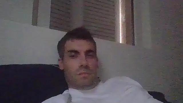 JulioIsHere4you online show from November 2025 09:09:01 AM