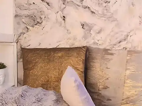 Alana sinclaire online show from September 2025 05:57:02 PM