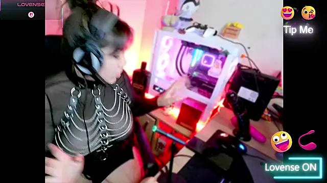 PinkDenial online show from November 2025 01:16:01 AM