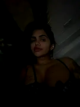 Snapshot of danilyns chatting on September 2025 05:41:01 AM danilyns online show from September 2025 05:41:01 AM