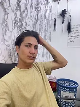 Snapshot of StevenHumps chatting on October 2025 02:55:02 AM StevenHumps online show from October 2025 02:55:02 AM