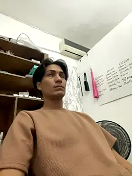 Snapshot of StevenHumps chatting on November 2025 06:12:01 AM StevenHumps online show from November 2025 06:12:01 AM