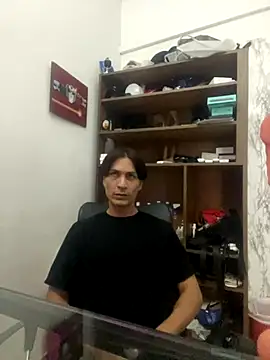 Snapshot of StevenHumps chatting on November 2025 06:22:01 AM StevenHumps online show from November 2025 06:22:01 AM