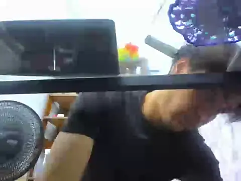 Snapshot of StevenHumps chatting on December 2025 08:12:02 AM StevenHumps online show from December 2025 08:12:02 AM