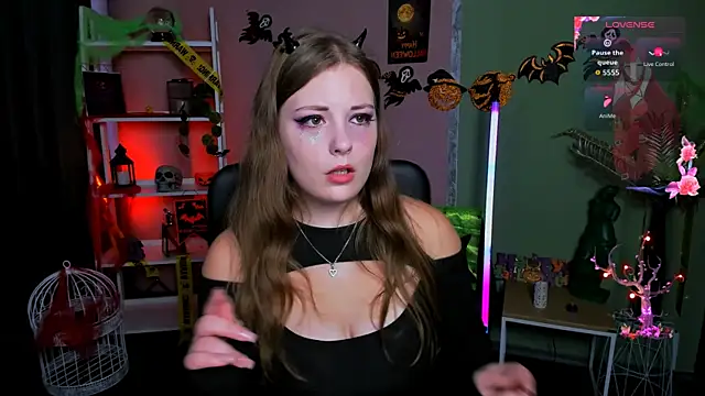 melani bumm online show from October 2025 09:21:02 AM