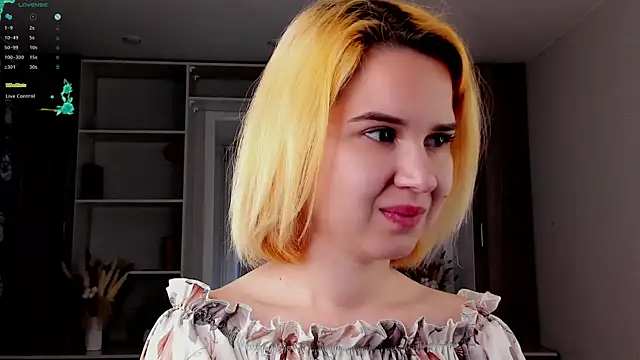 Snapshot of AgnesSonnek chatting on September 2025 01:38:02 AM AgnesSonnek online show from September 2025 01:38:02 AM