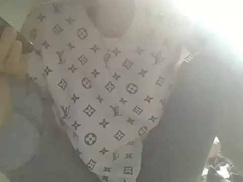 Bee hunter online show from September 2025 02:35:01 AM