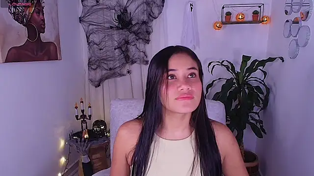 Snapshot of AlisxxnFx chatting on October 2025 12:50:01 PM AlisxxnFx online show from October 2025 12:50:01 PM