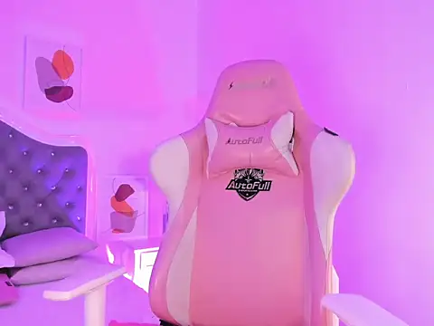 Snapshot of _Sharloth_ chatting on September 2025 02:06:02 PM Sharloth online show from September 2025 02:06:02 PM