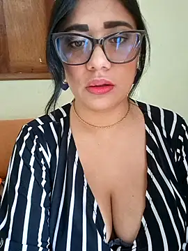 Monse--145 online show from October 2025 02:13:01 PM