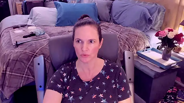 ninajaymes online show from January 2025 08:00:01 PM