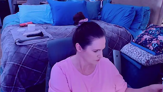 ninajaymes online show from April 2026 10:09:01 AM