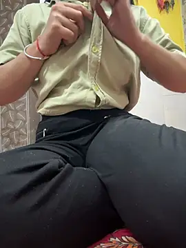 Snapshot of miss_moonikaa chatting on March 2026 09:36:01 AM miss moonikaa online show from March 2026 09:36:01 AM