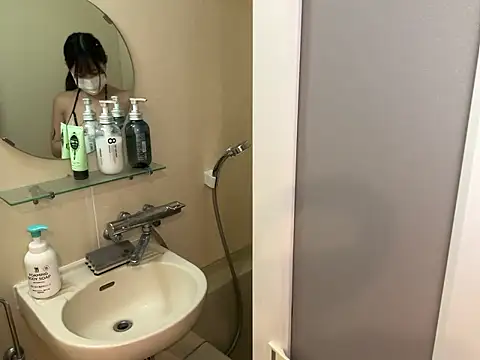 Snapshot of Nakadashi-kun chatting on October 2025 11:44:02 AM Nakadashi-kun online show from October 2025 11:44:02 AM