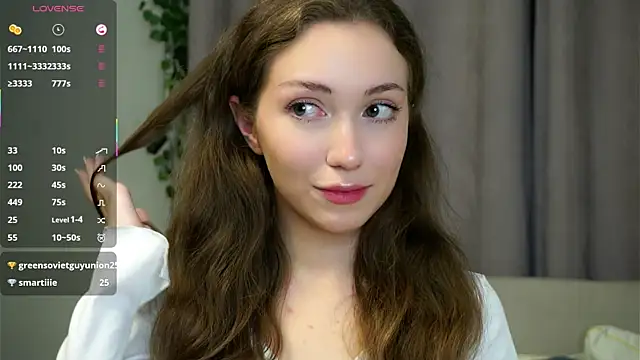 Snapshot of ZeniaBolich chatting on October 2025 09:44:02 PM ZeniaBolich online show from October 2025 09:44:02 PM