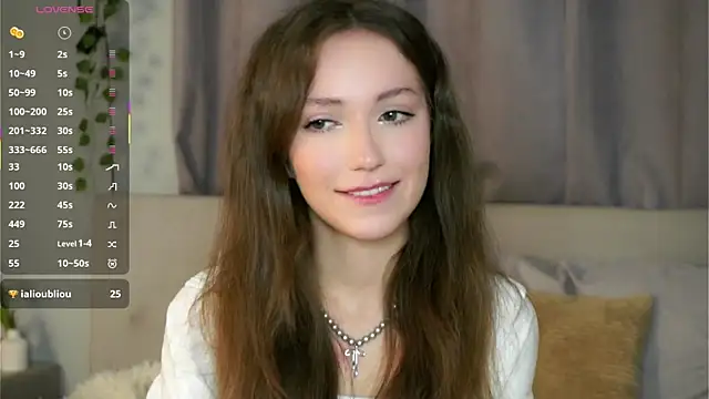 Snapshot of ZeniaBolich chatting on October 2025 10:08:01 PM ZeniaBolich online show from October 2025 10:08:01 PM