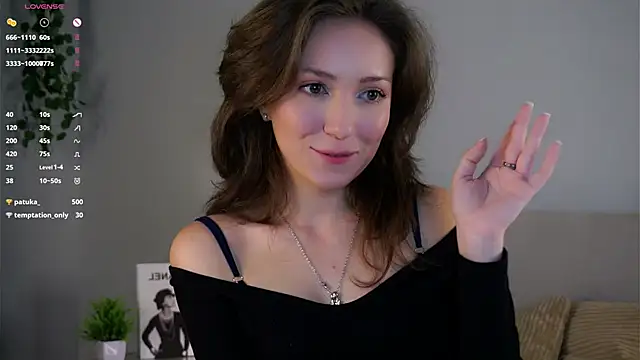 Snapshot of ZeniaBolich chatting on November 2025 09:30:02 PM ZeniaBolich online show from November 2025 09:30:02 PM