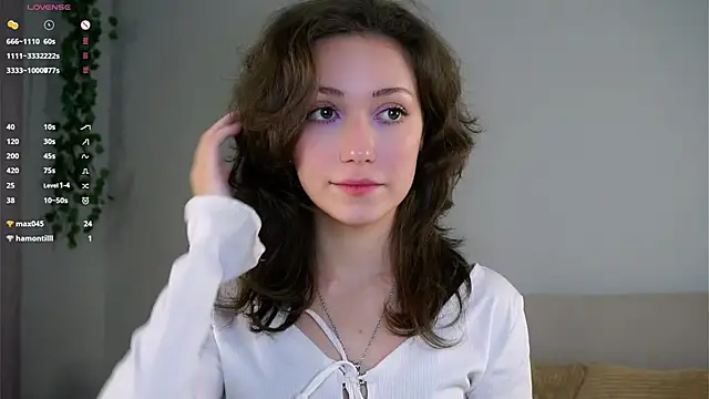 Snapshot of ZeniaBolich chatting on November 2025 09:14:02 PM ZeniaBolich online show from November 2025 09:14:02 PM