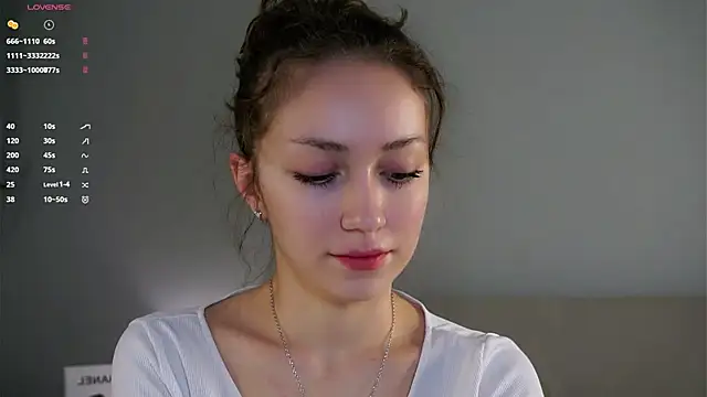 Snapshot of ZeniaBolich chatting on November 2025 09:06:01 PM ZeniaBolich online show from November 2025 09:06:01 PM