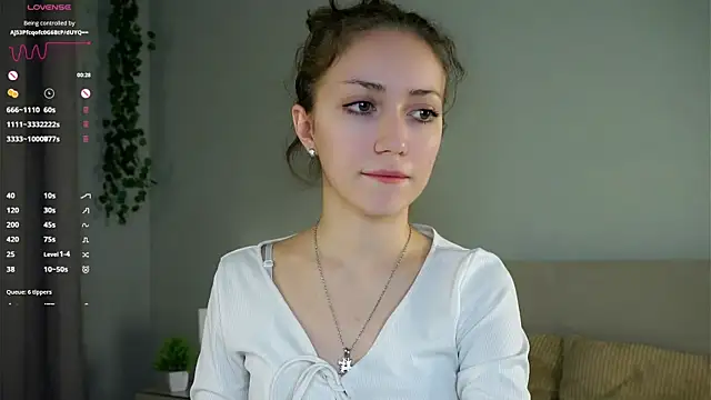 Snapshot of ZeniaBolich chatting on November 2025 09:40:01 PM ZeniaBolich online show from November 2025 09:40:01 PM