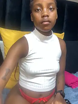 Littlebunny33 online show from March 2026 07:02:02 PM