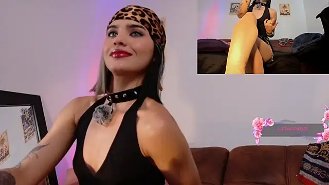 Snapshot of La_Diabla_111_ chatting on May 2026 01:39:01 PM La Diabla 111 online show from May 2026 01:39:01 PM