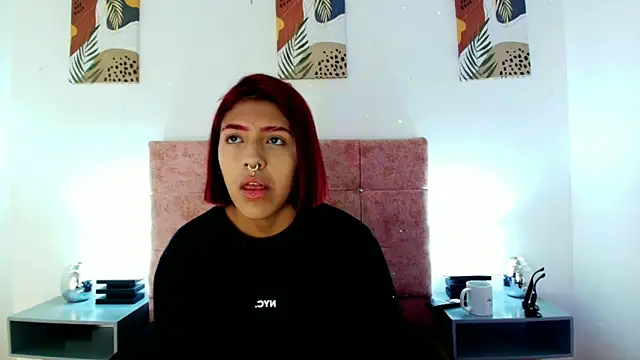 Snapshot of Dulce_Bella_ chatting on September 2025 12:19:01 PM Dulce Bella online show from September 2025 12:19:01 PM