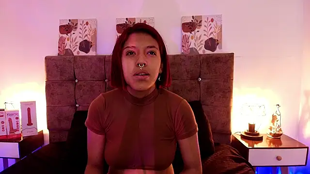 Snapshot of Dulce_Bella_ chatting on September 2025 12:10:02 PM Dulce Bella online show from September 2025 12:10:02 PM