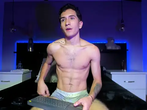 eriikjoness online show from September 2025 06:12:02 PM