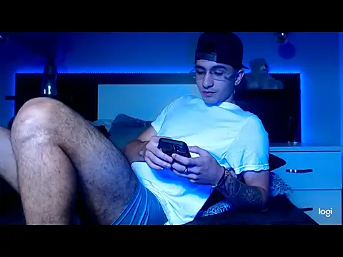 eriikjoness online show from October 2025 04:21:01 AM