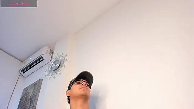 Snapshot of Tthiago_cruz chatting on October 2025 09:56:01 PM Tthiago cruz online show from October 2025 09:56:01 PM